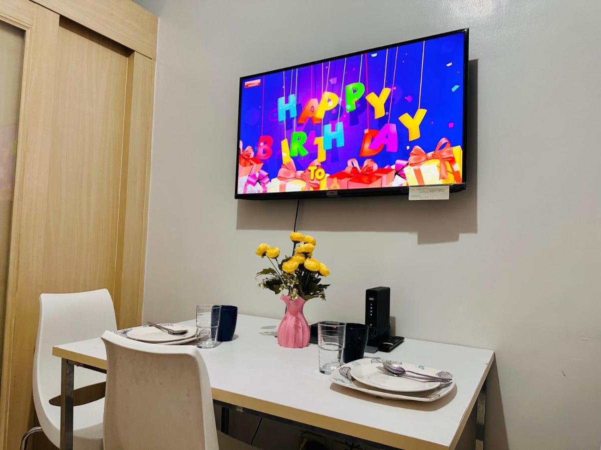 Sea 2-Br Unit With Free Parking Near Mall Of Asia Пасай Екстериор снимка