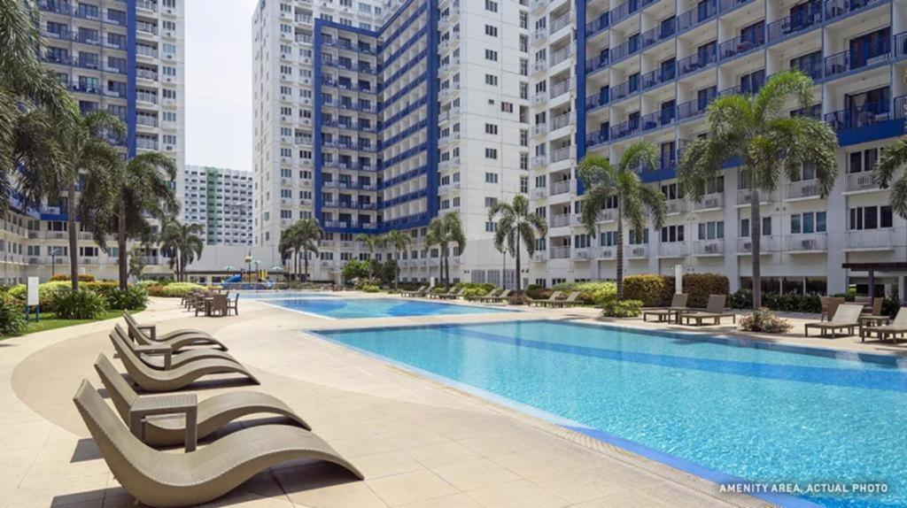 Sea 2-Br Unit With Free Parking Near Mall Of Asia Пасай Екстериор снимка