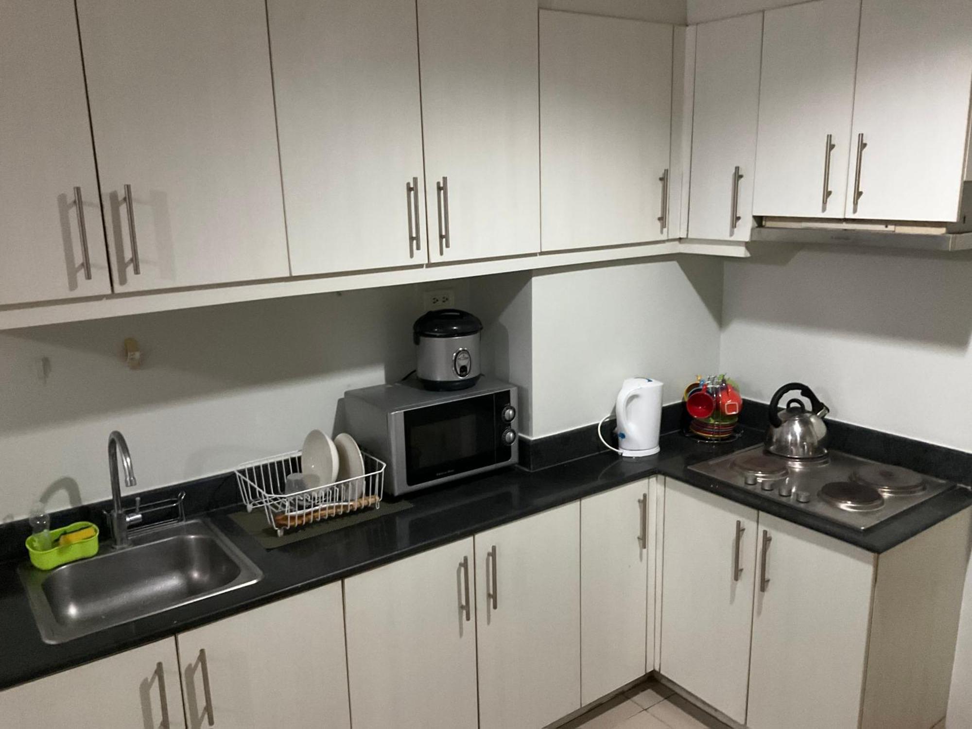Sea 2-Br Unit With Free Parking Near Mall Of Asia Пасай Екстериор снимка